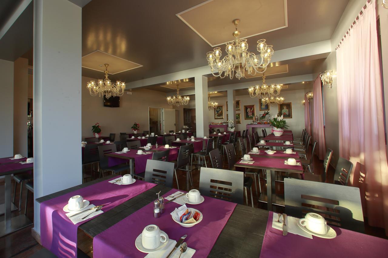Hotel San Marco Песк'єра-дель-Гарда Екстер'єр фото