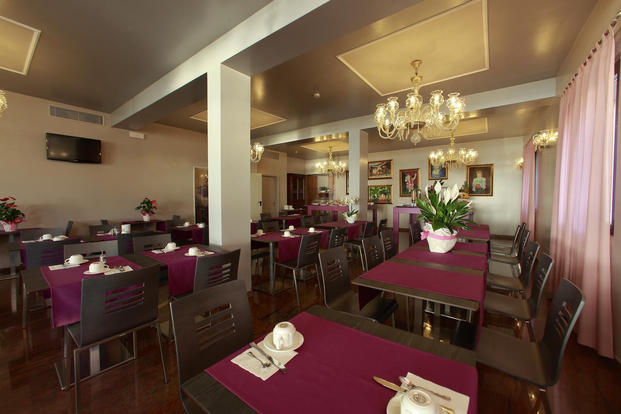 Hotel San Marco Песк'єра-дель-Гарда Екстер'єр фото